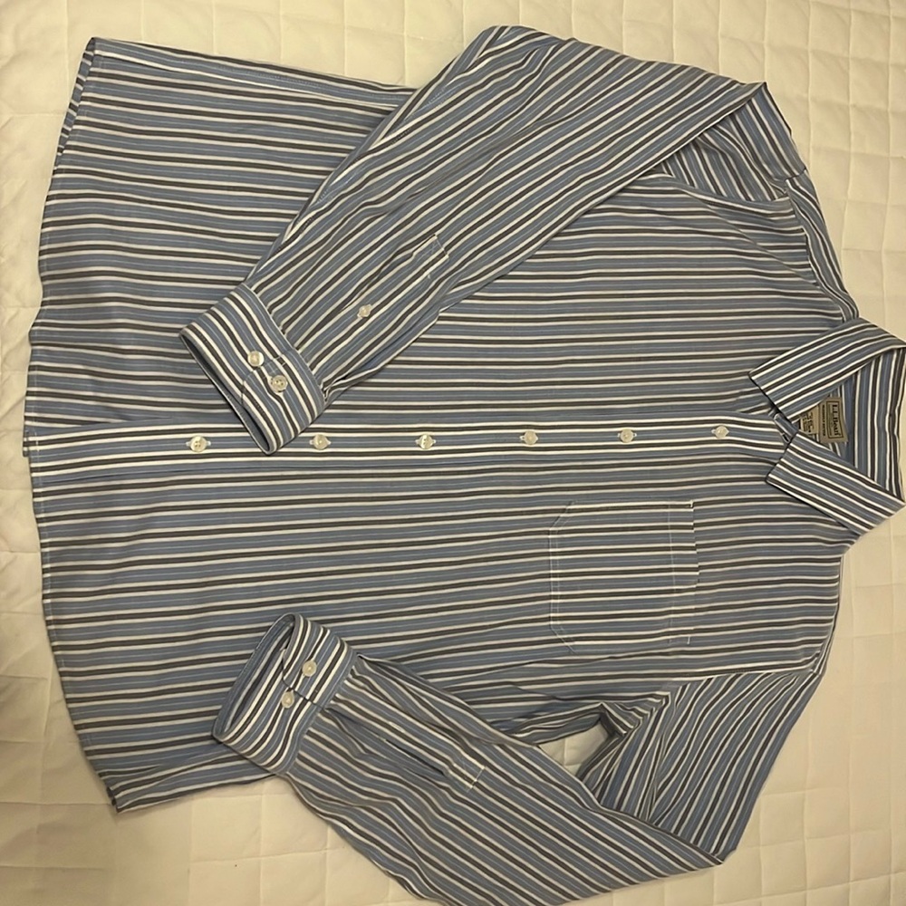 Men’s Collared Shirt.